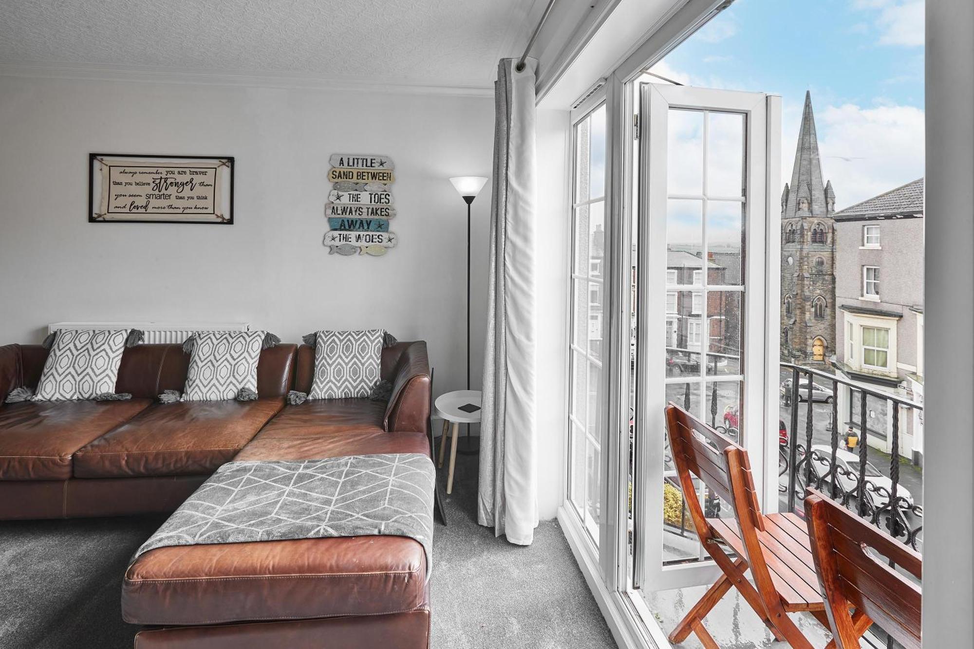 Glencoe Holiday Apartments Whitby Buitenkant foto