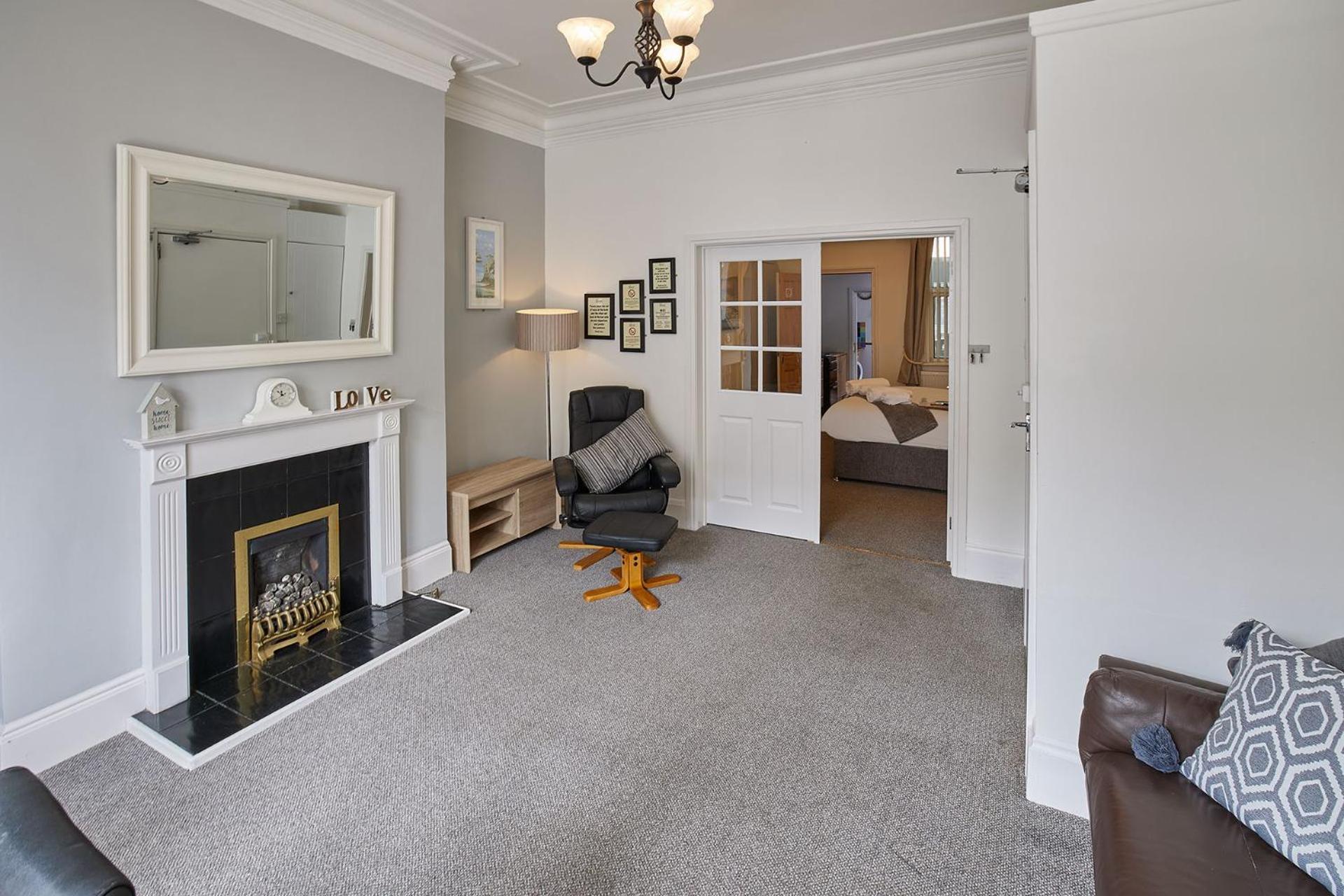 Glencoe Holiday Apartments Whitby Buitenkant foto